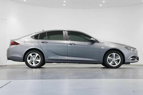 2020 Holden Commodore LT ZB