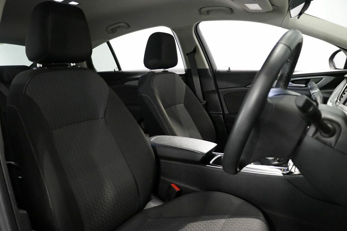 2020 Holden Commodore LT ZB