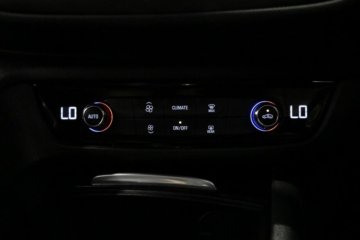 2020 Holden Commodore LT ZB