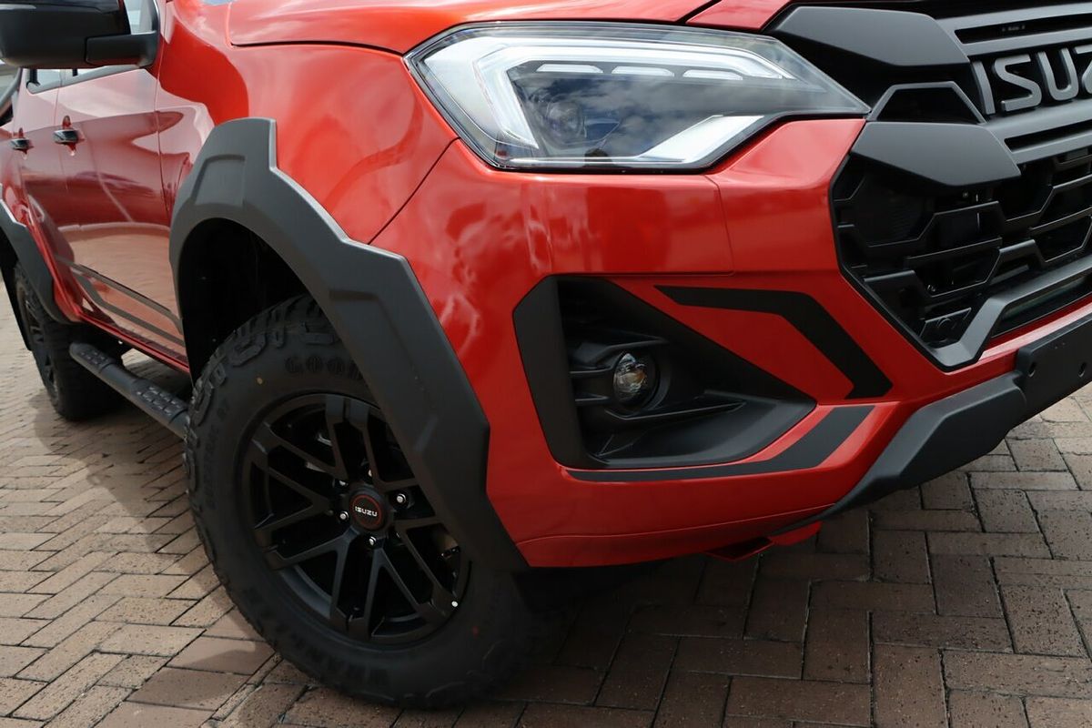 2024 Isuzu D-MAX BLADE 4X4