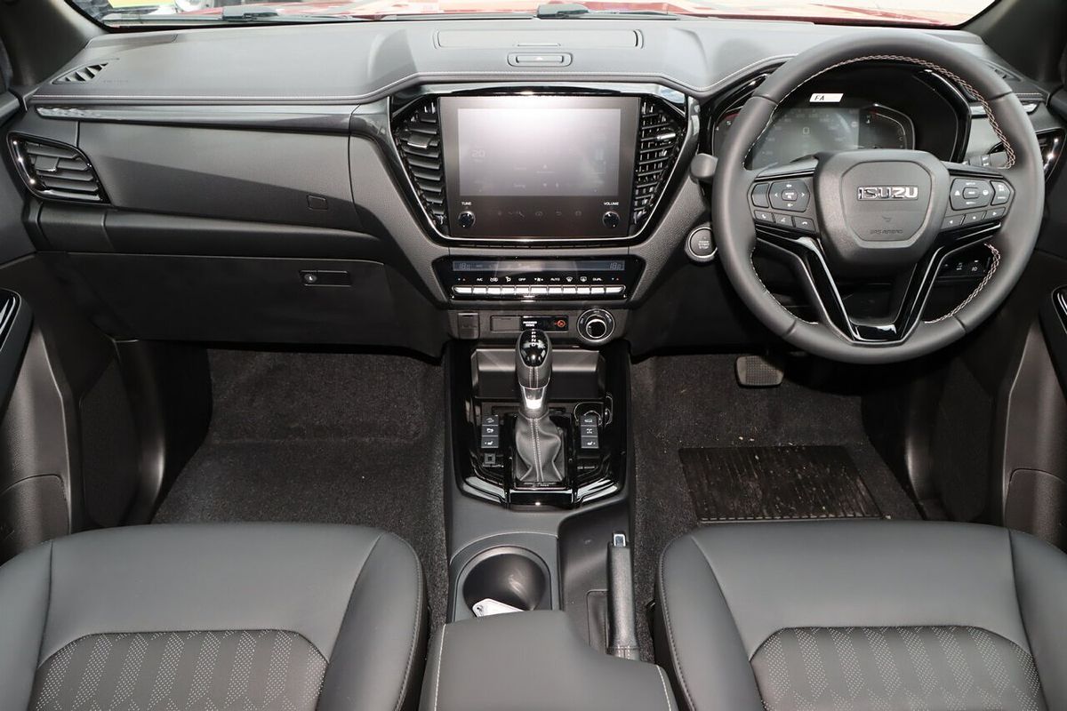2024 Isuzu D-MAX BLADE 4X4