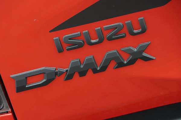 2024 Isuzu D-MAX BLADE 4X4