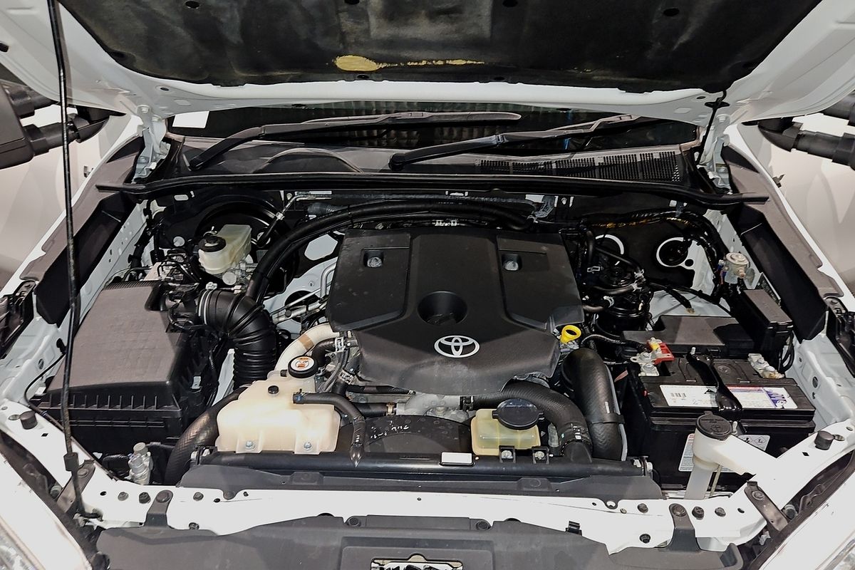 2019 Toyota Hilux SR GUN126R 4X4
