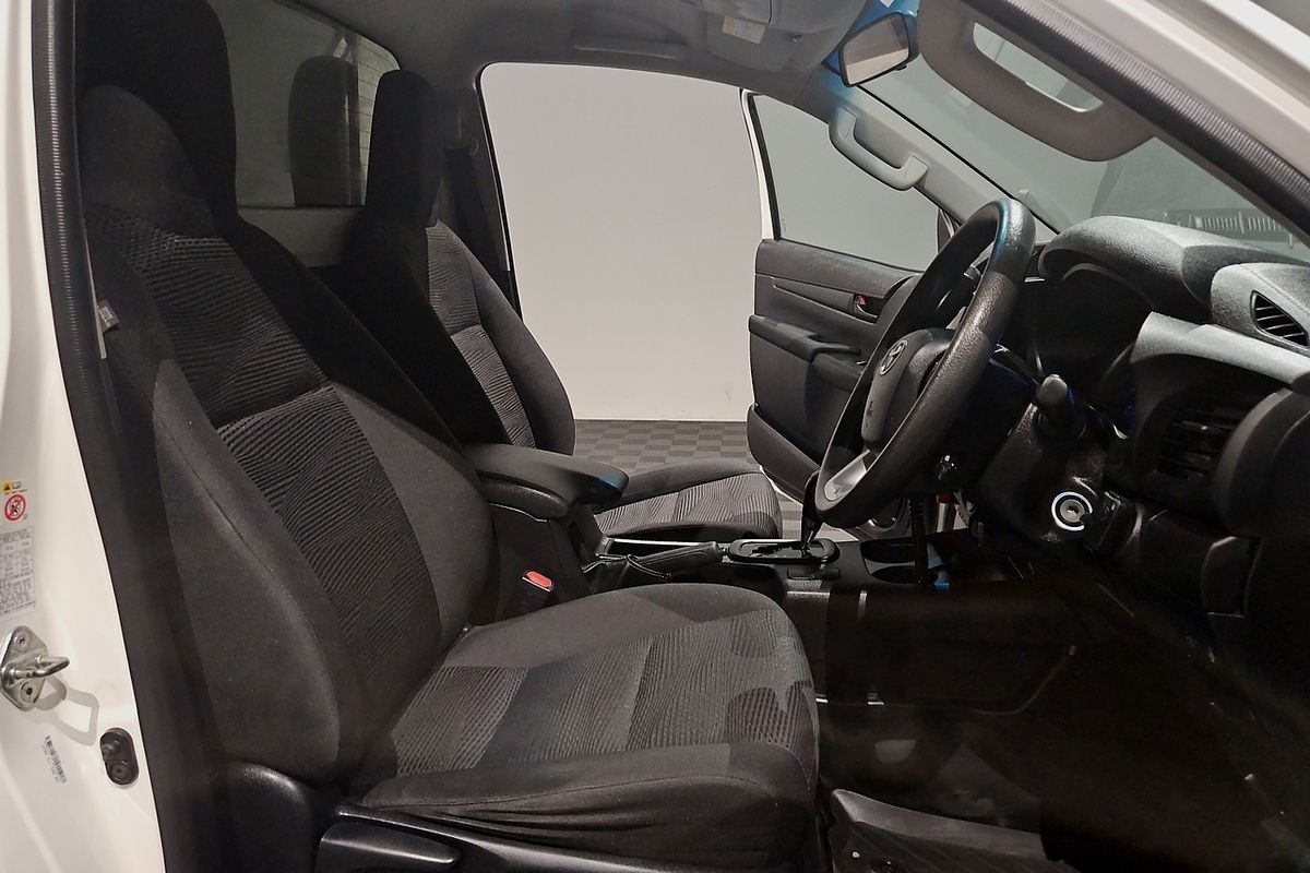 2019 Toyota Hilux SR GUN126R 4X4