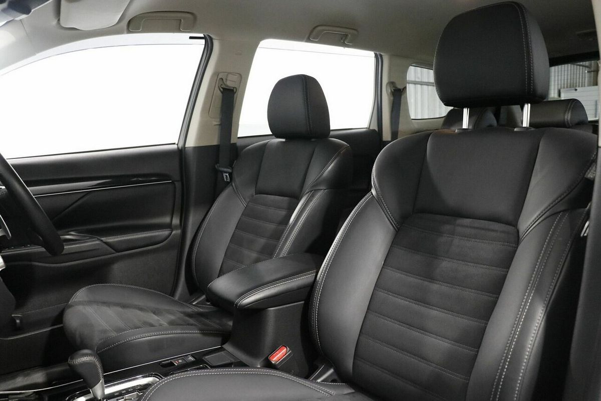 2020 Mitsubishi Outlander LS ZL