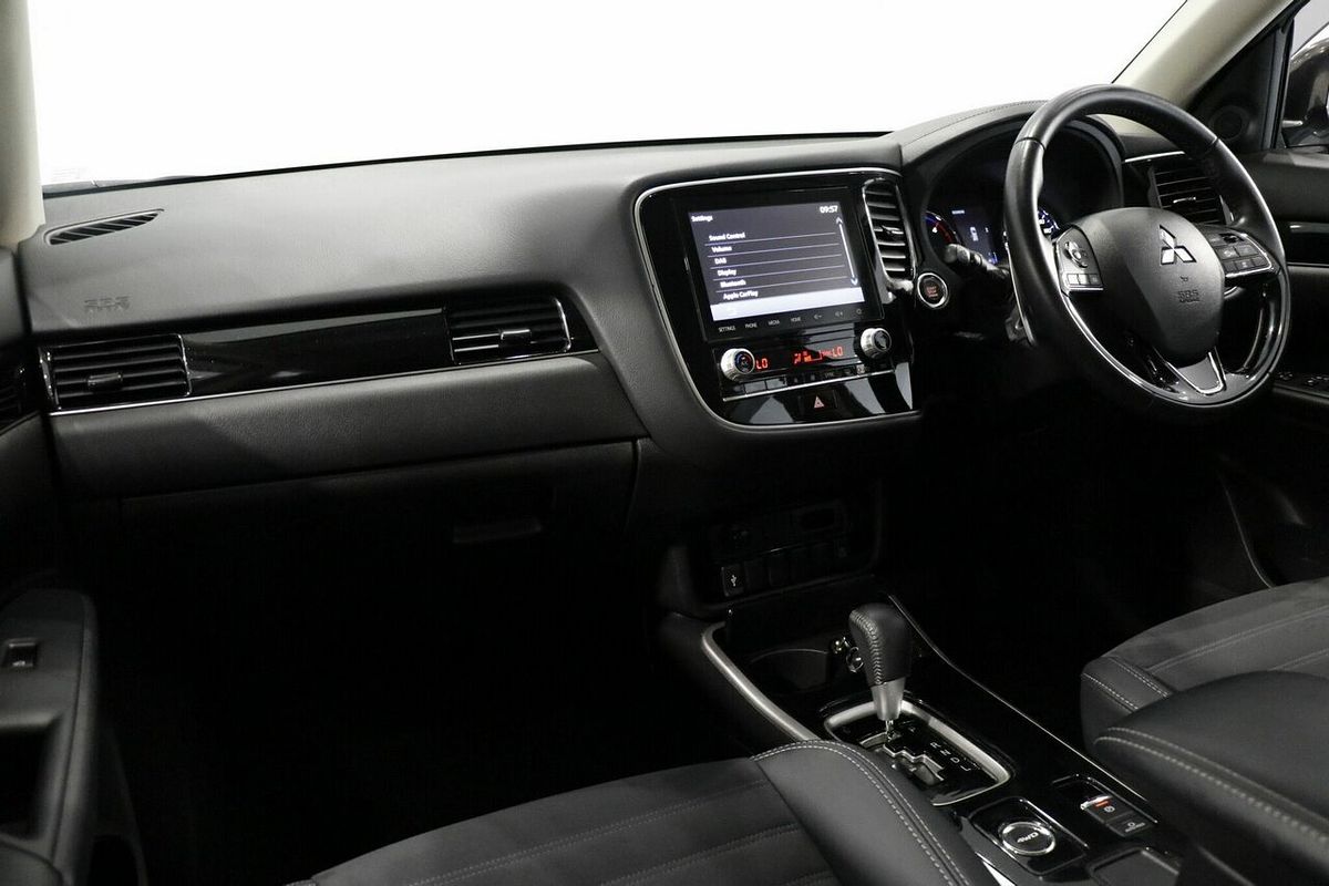 2020 Mitsubishi Outlander LS ZL