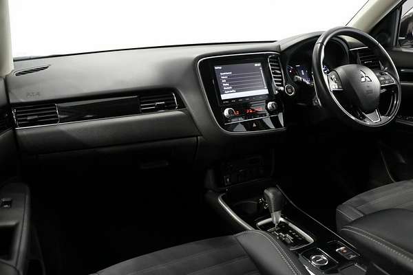 2020 Mitsubishi Outlander LS ZL