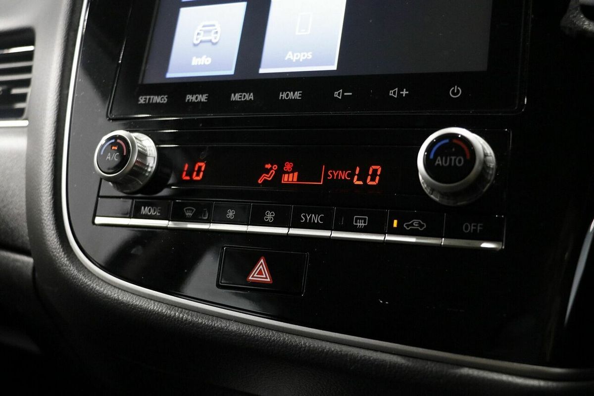 2020 Mitsubishi Outlander LS ZL