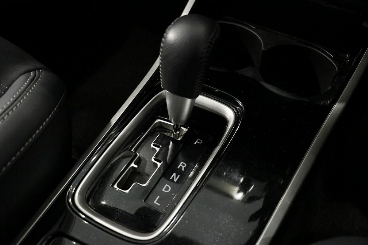 2020 Mitsubishi Outlander LS ZL