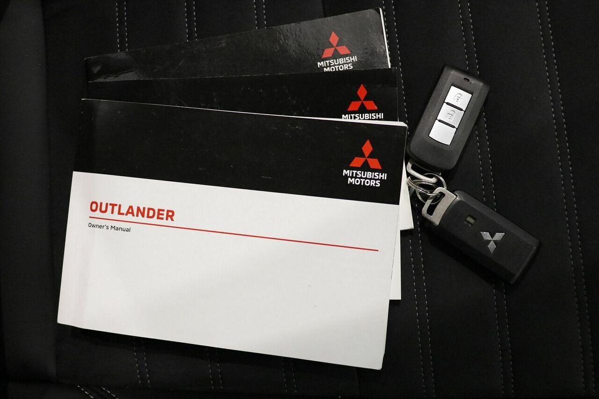 2020 Mitsubishi Outlander LS ZL