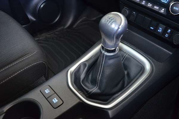 2020 Toyota Hilux SR5 GUN126R 4X4