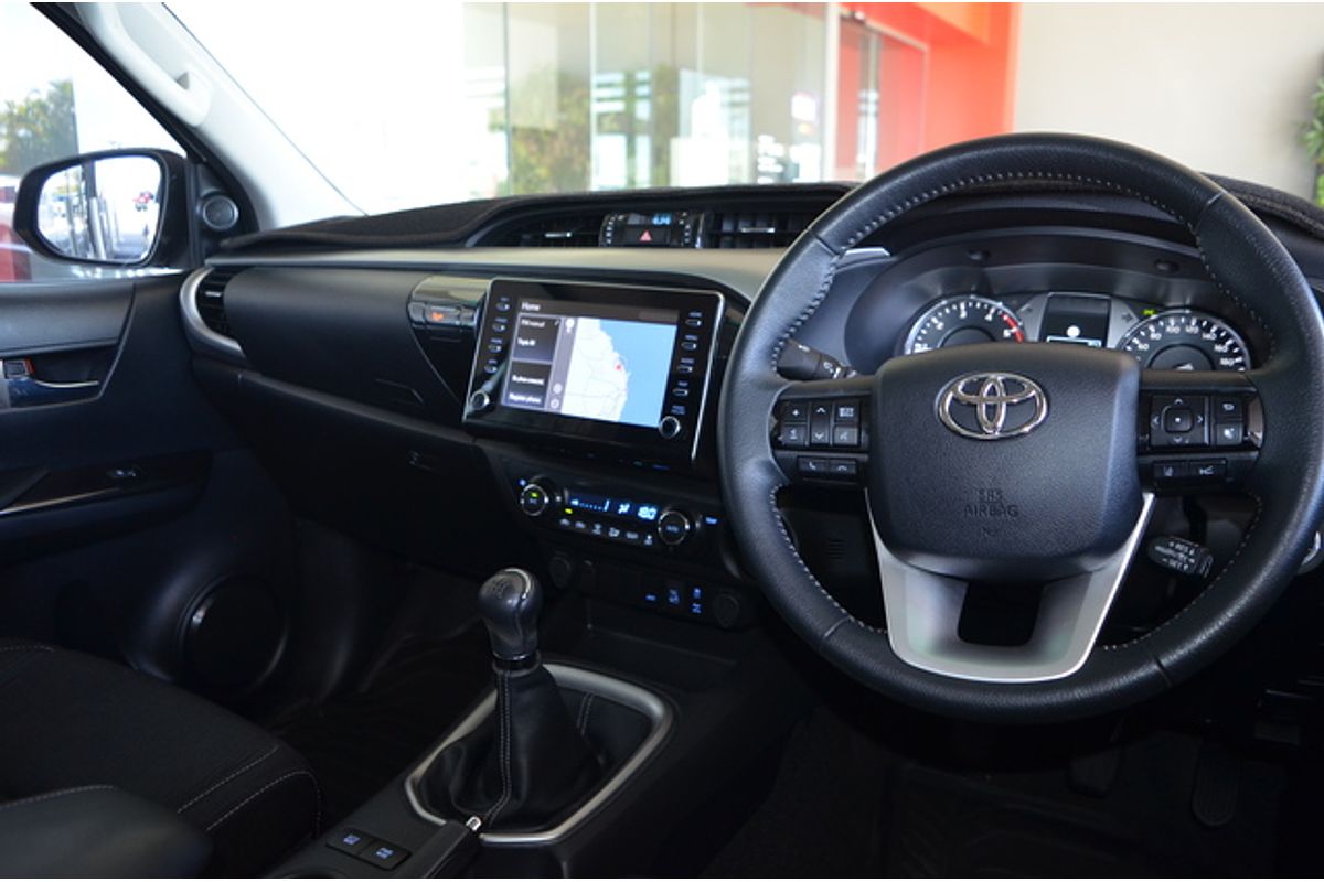 2020 Toyota Hilux SR5 GUN126R 4X4