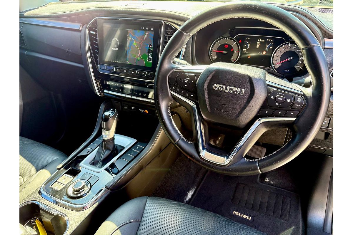 2021 Isuzu MU-X LS-T