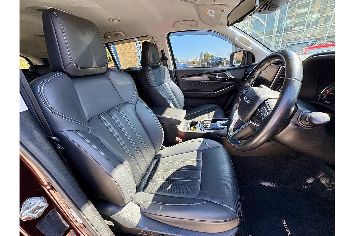 2021 Isuzu MU-X LS-T