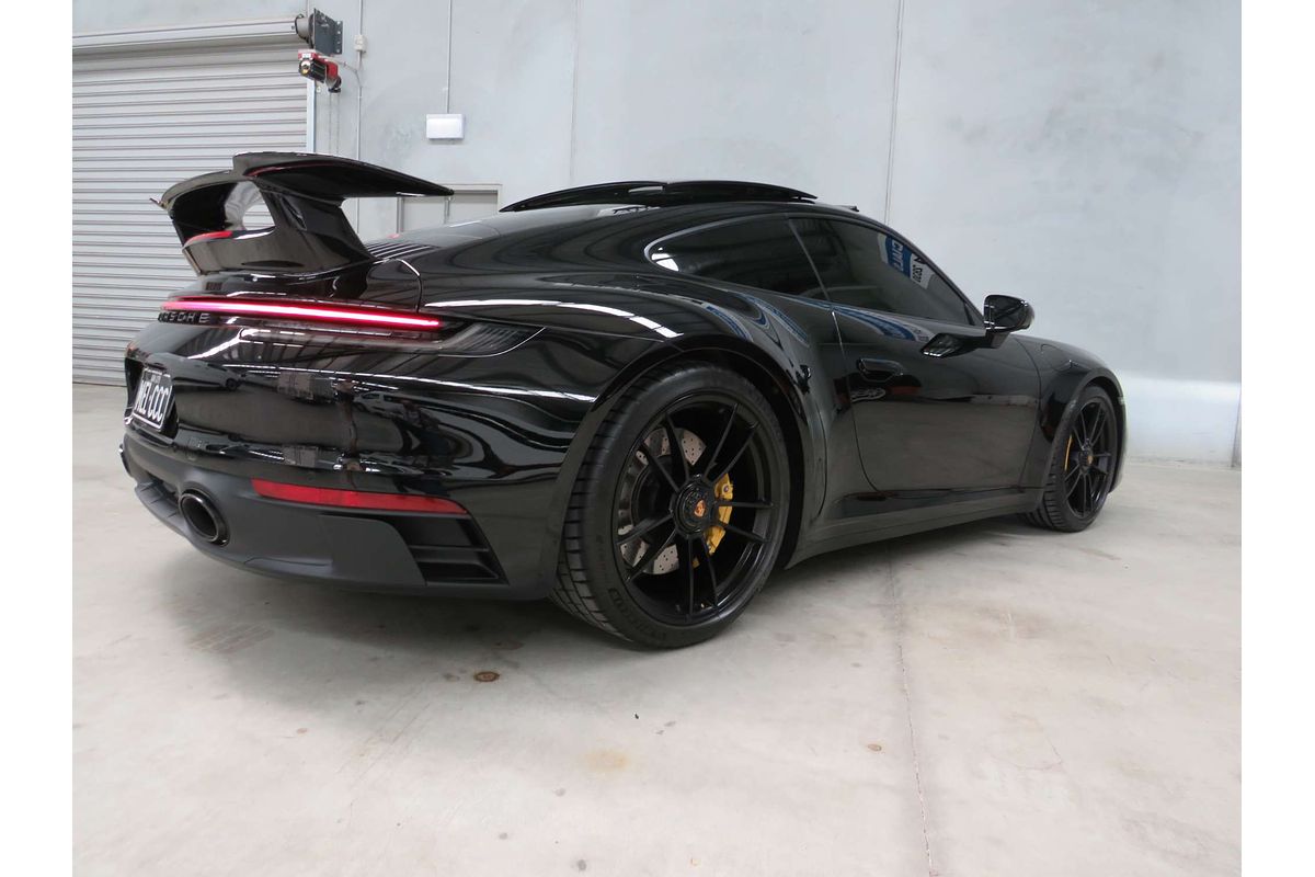 2024 Porsche 911 Carrera GTS 992