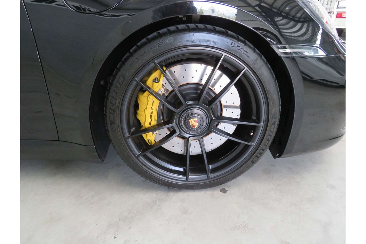 2024 Porsche 911 Carrera GTS 992