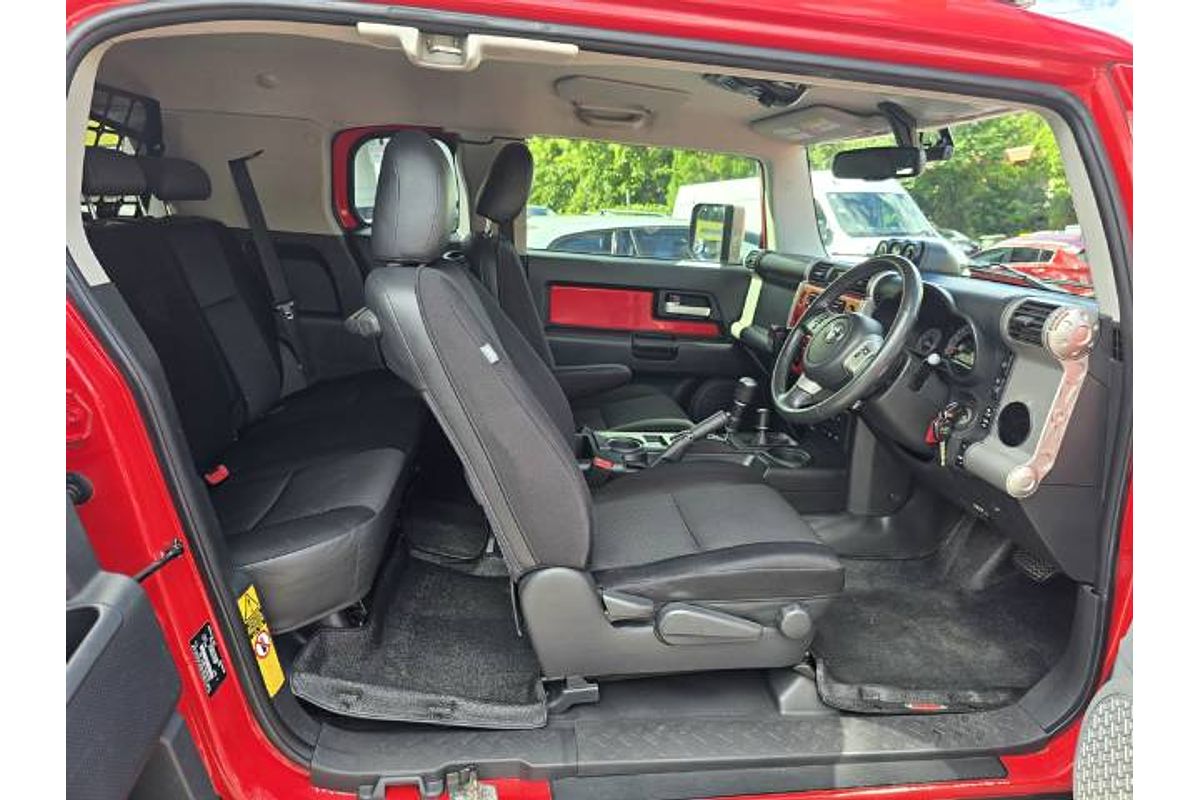 2014 Toyota FJ Cruiser GSJ15R