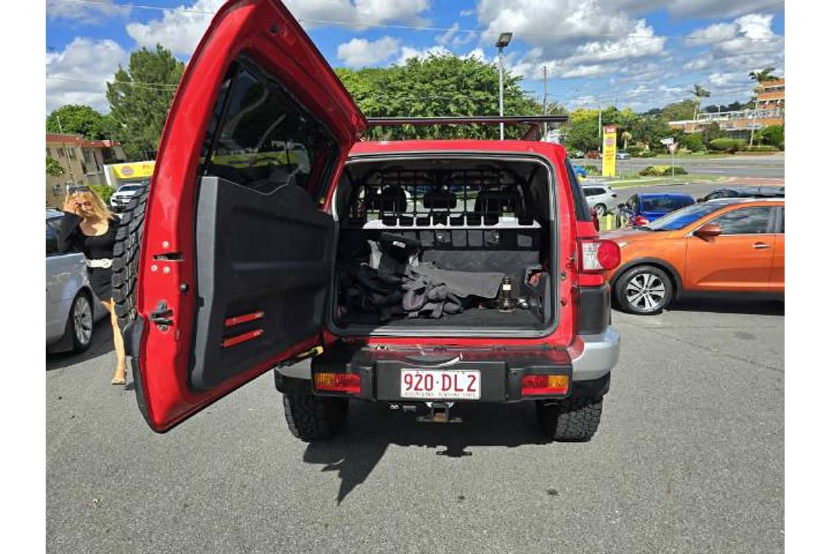 2014 Toyota FJ Cruiser GSJ15R