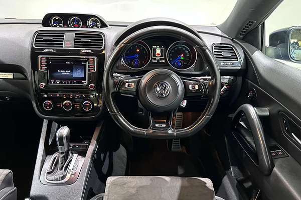 2016 Volkswagen Scirocco R Wolfsburg Edition 1S