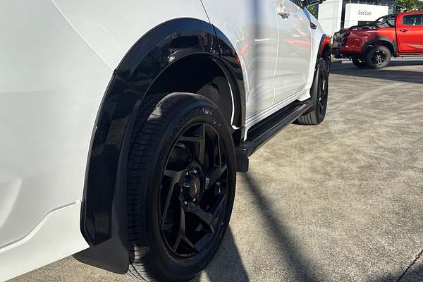 2024 Isuzu MU-X X-TERRAIN