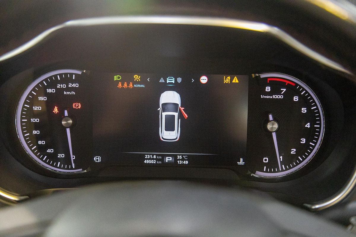 2019 MG HS Excite SAS23