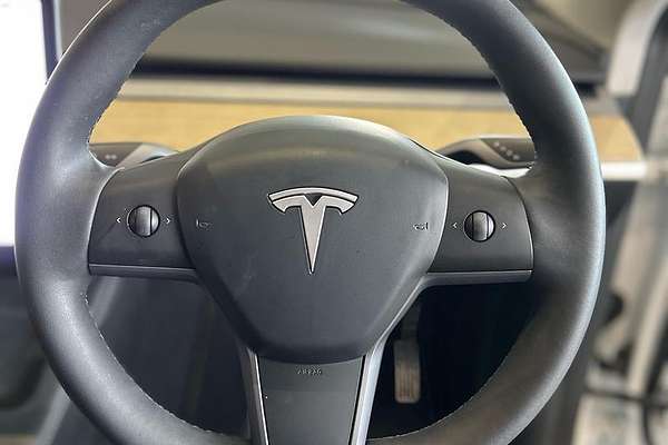 2023 Tesla Model Y Rear-Wheel Drive