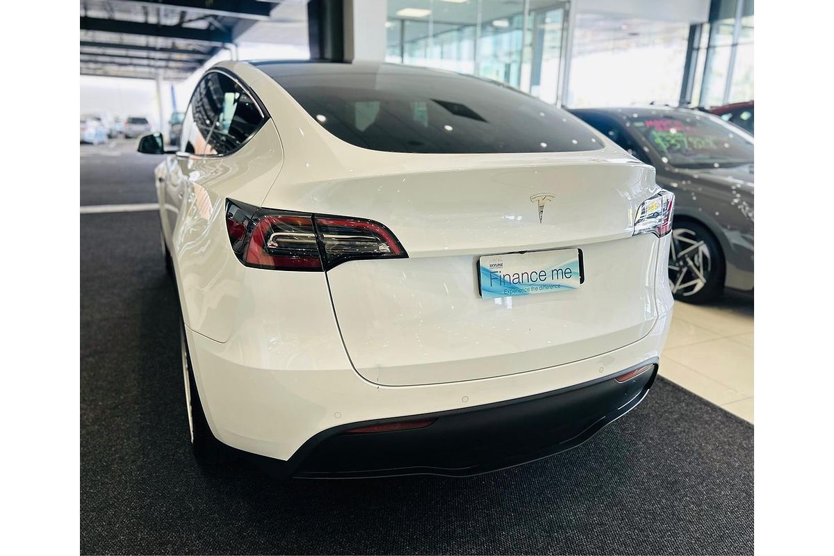 2023 Tesla Model Y Rear-Wheel Drive