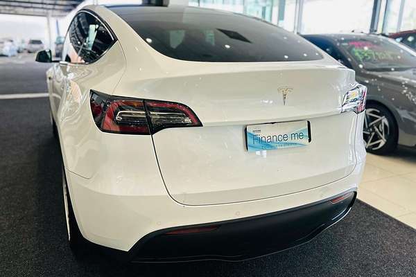 2023 Tesla Model Y Rear-Wheel Drive
