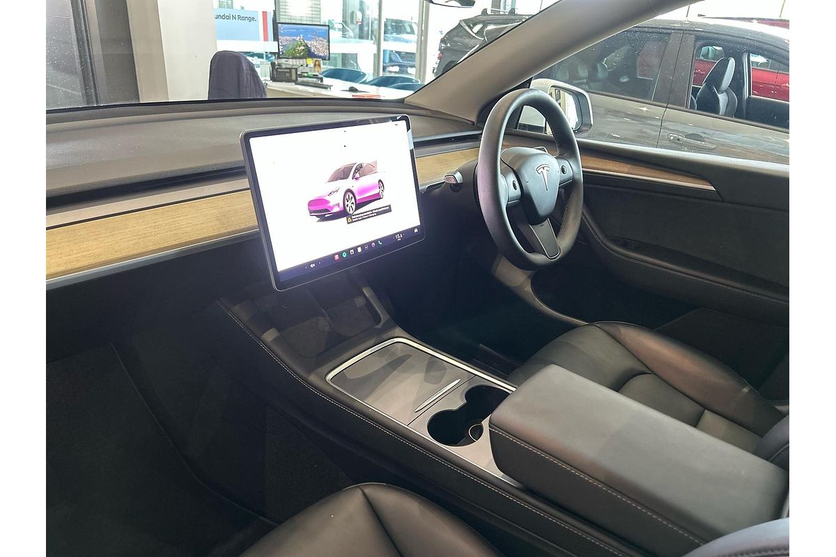 2023 Tesla Model Y Rear-Wheel Drive