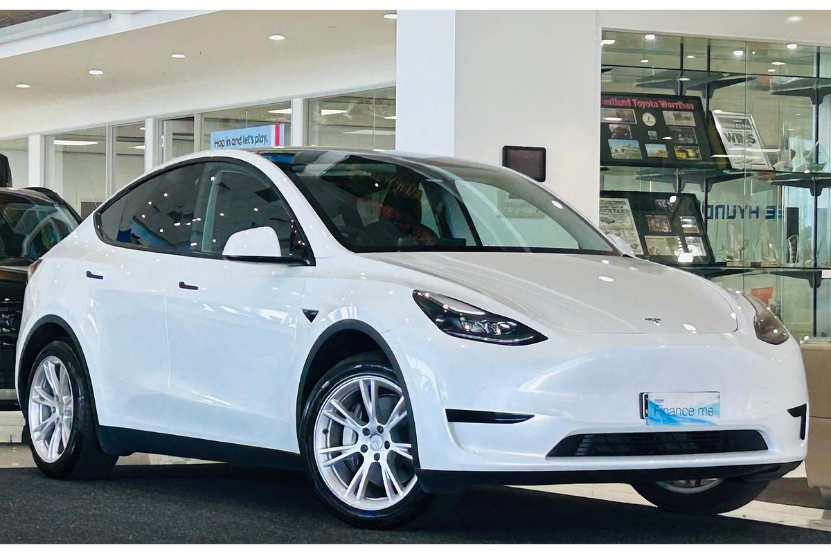 2023 Tesla Model Y Rear-Wheel Drive