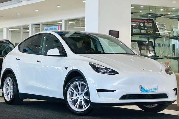 2023 Tesla Model Y Rear-Wheel Drive