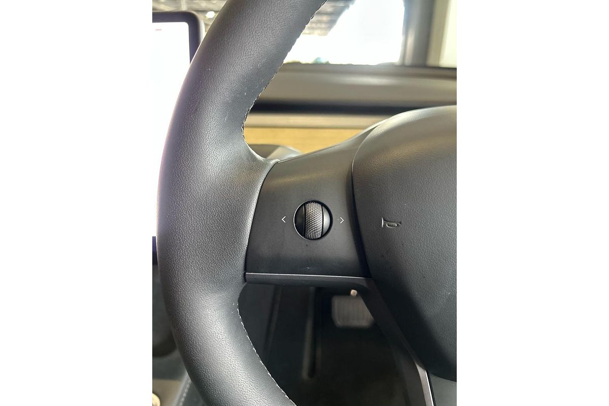 2023 Tesla Model Y Rear-Wheel Drive