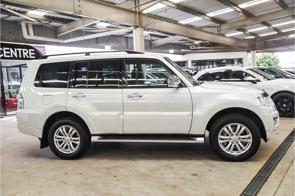 2016 Mitsubishi Pajero GLX NX