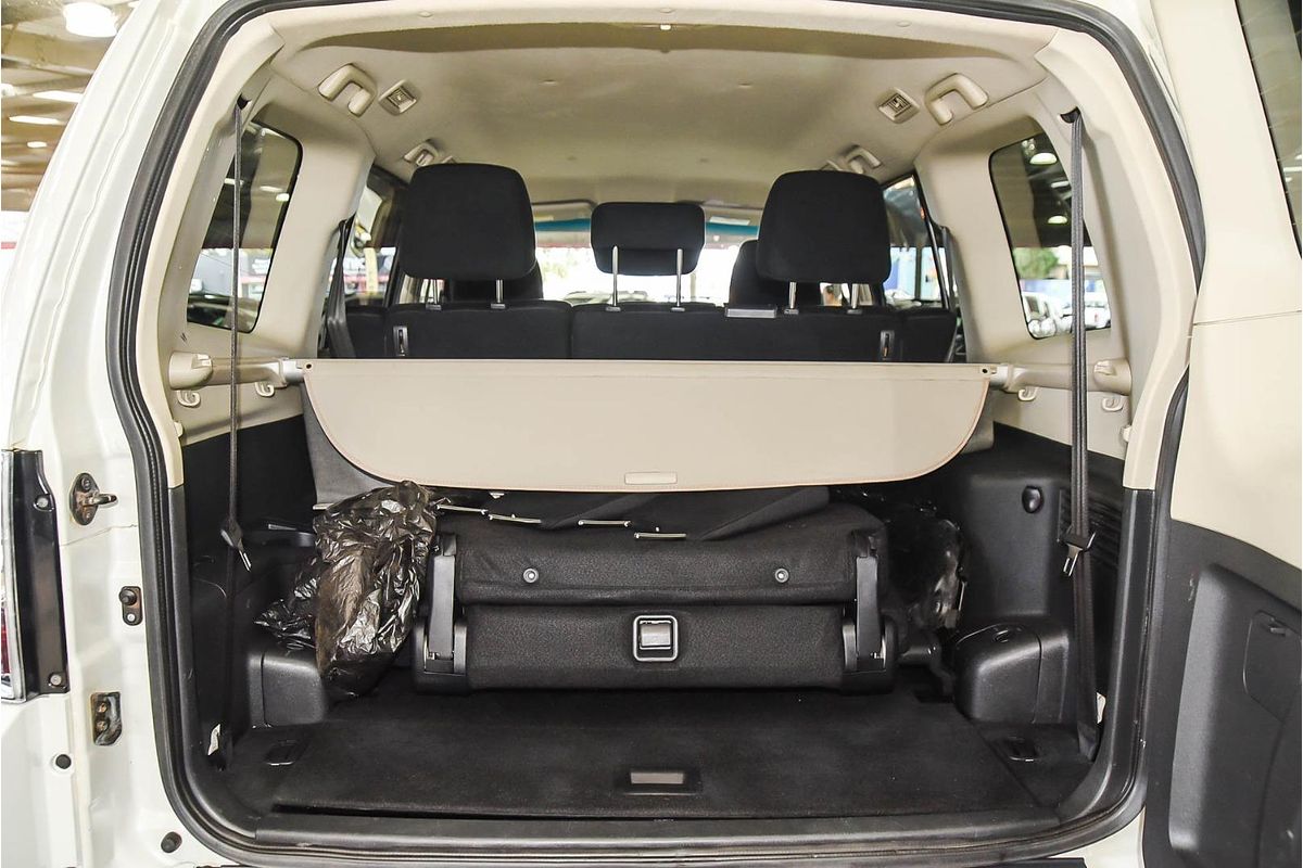2016 Mitsubishi Pajero GLX NX