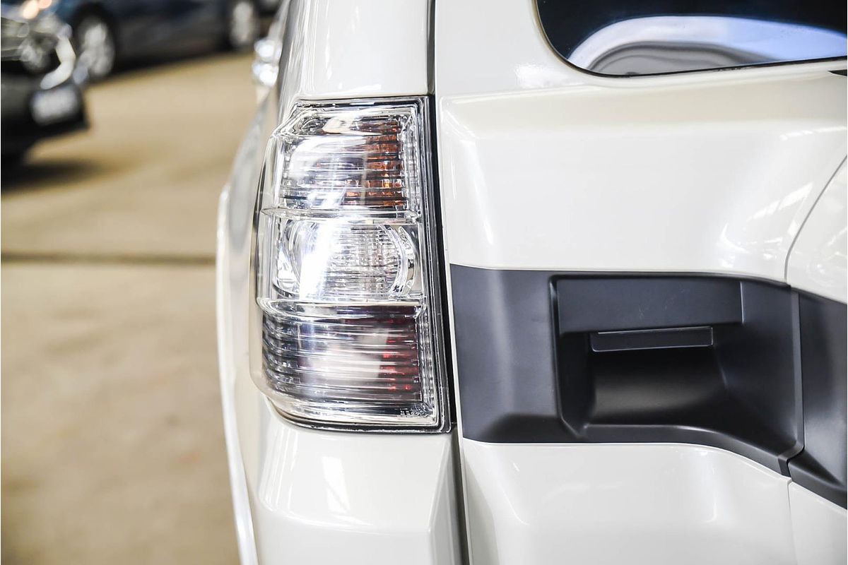 2016 Mitsubishi Pajero GLX NX