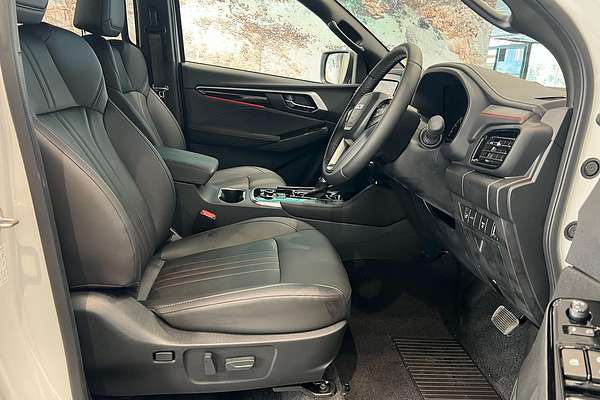 2025 Isuzu MU-X X-TERRAIN