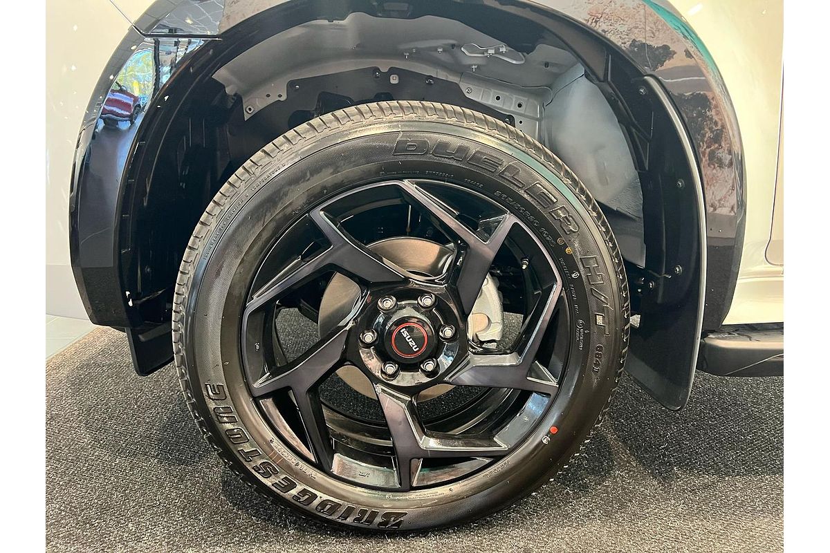2025 Isuzu MU-X X-TERRAIN