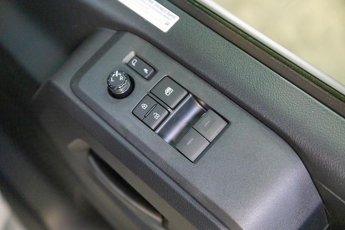 2024 Toyota Hiace GDH300R LWB