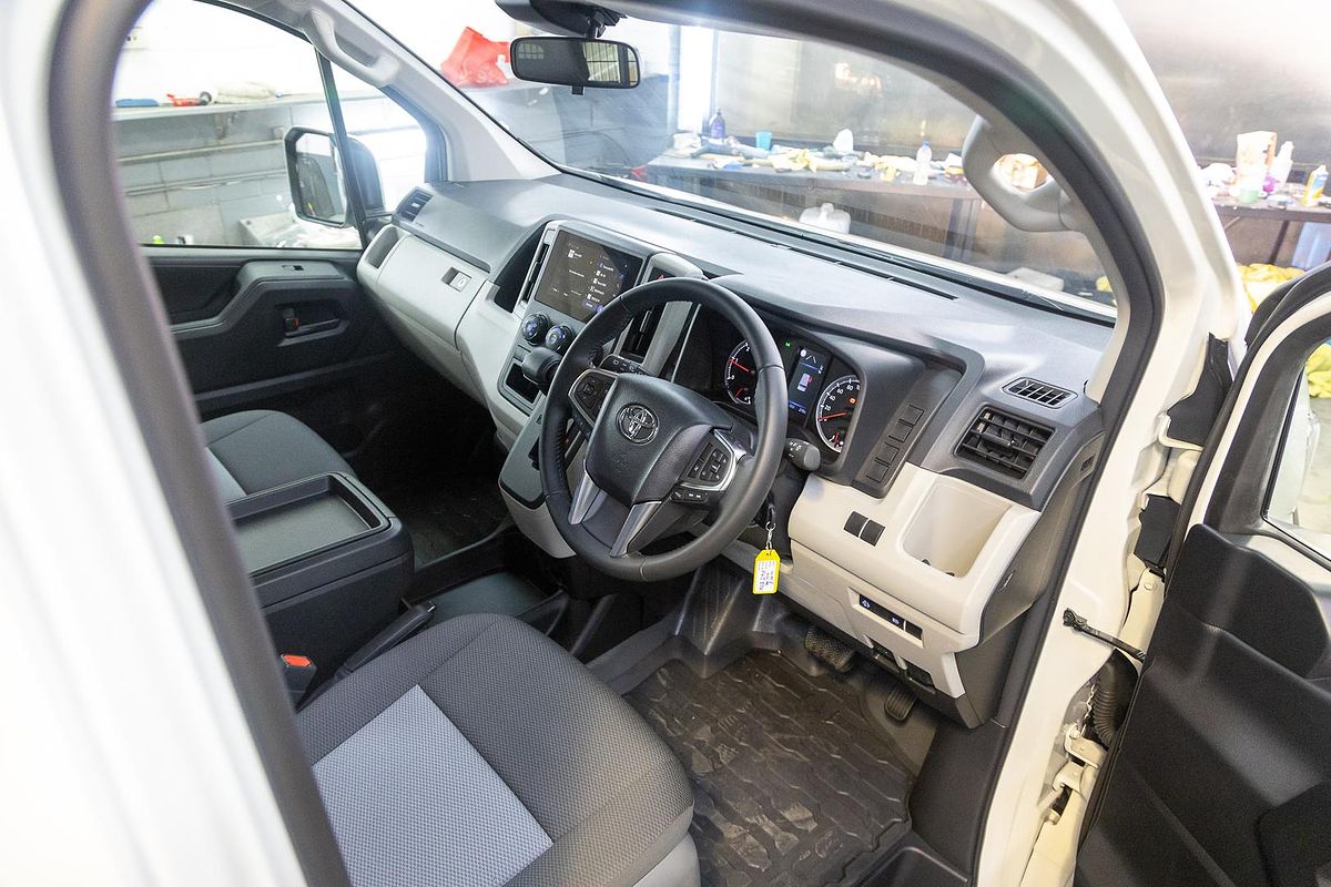 2024 Toyota Hiace GDH300R LWB