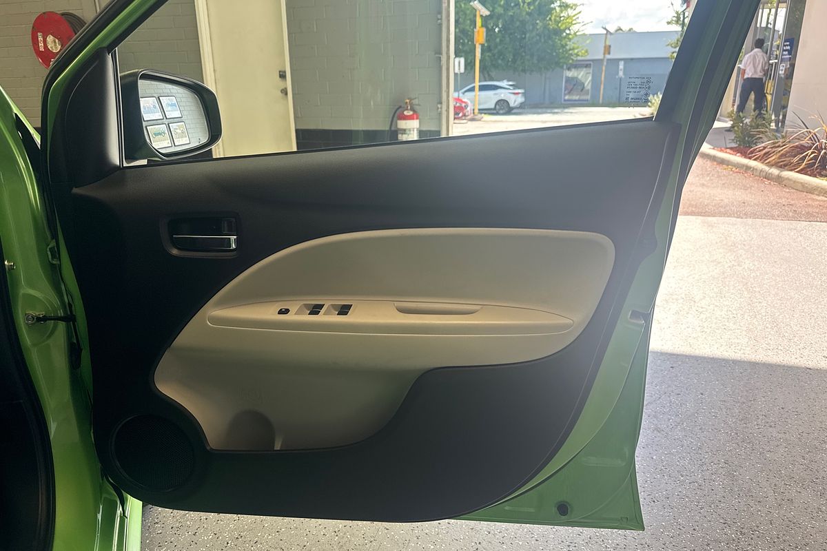 2014 Mitsubishi Mirage LS LA