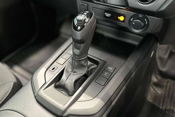 2024 Isuzu D-MAX SX 4X4