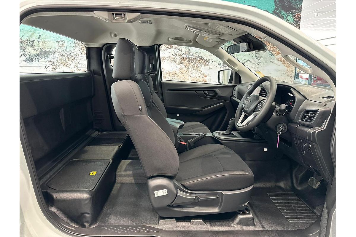 2024 Isuzu D-MAX SX High Ride Rear Wheel Drive