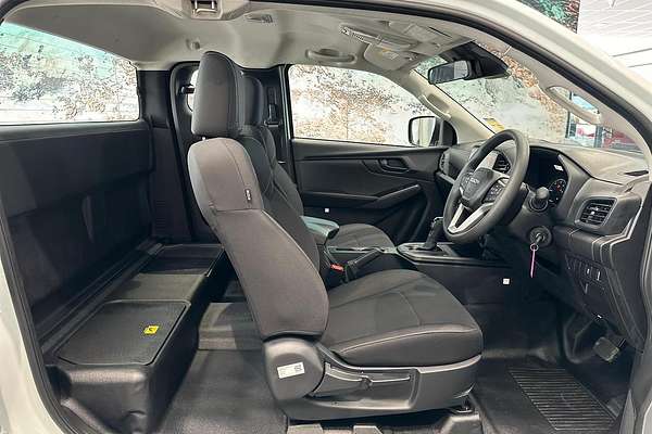 2024 Isuzu D-MAX SX High Ride Rear Wheel Drive