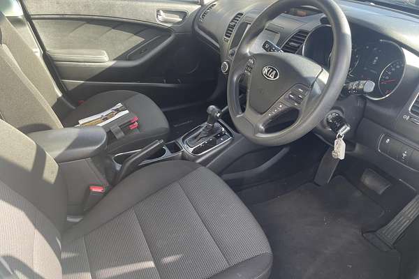 2017 Kia Cerato S YD