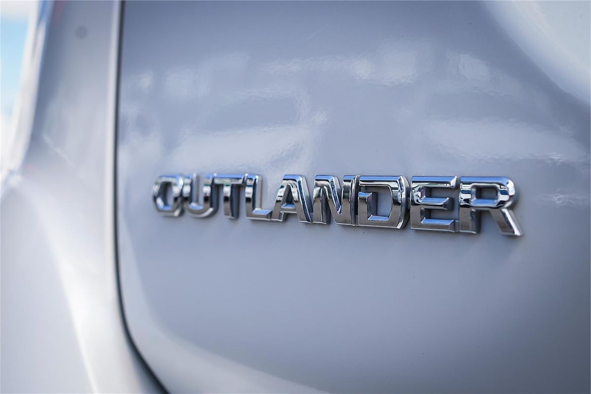 2018 Mitsubishi Outlander LS ZL