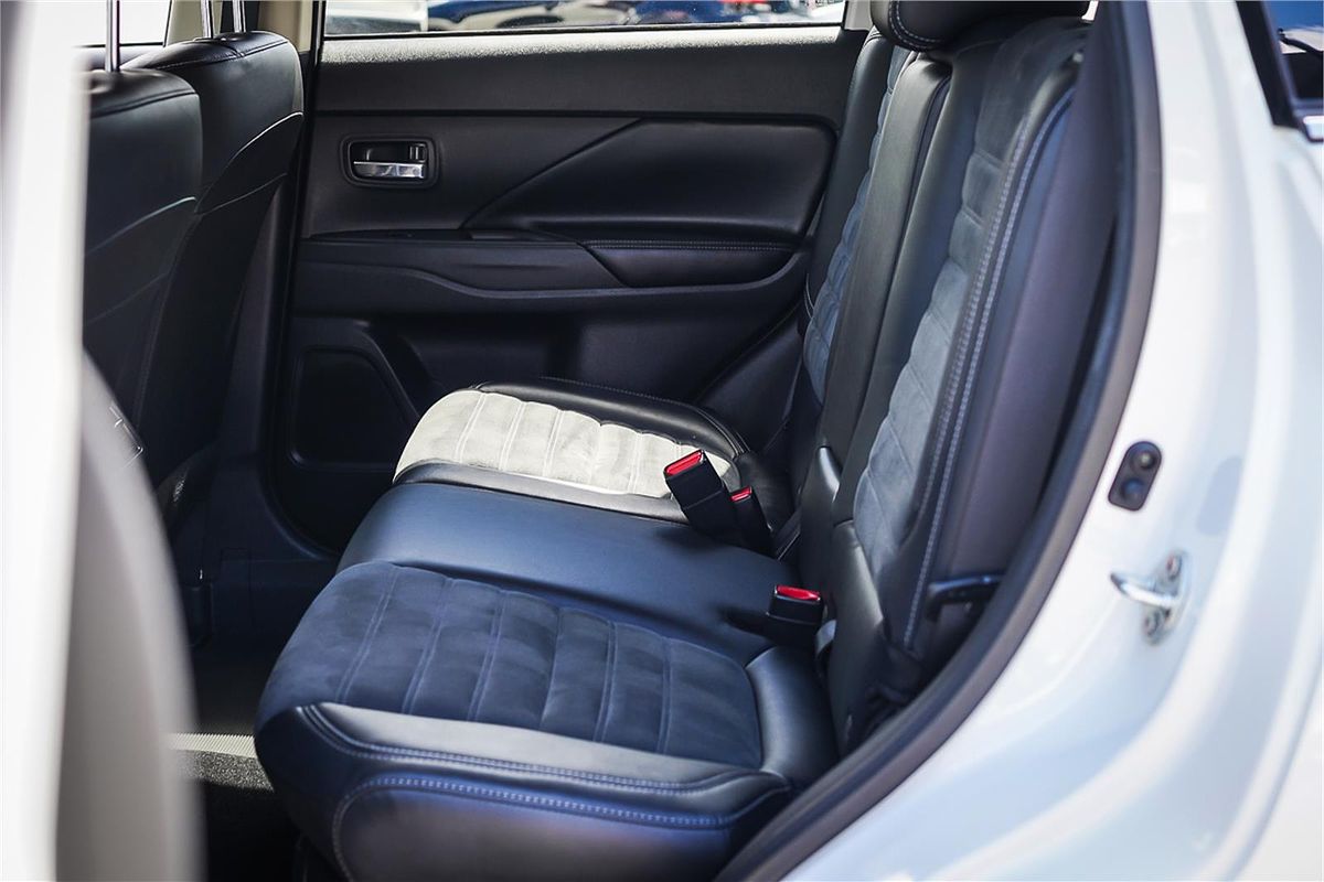 2018 Mitsubishi Outlander LS ZL