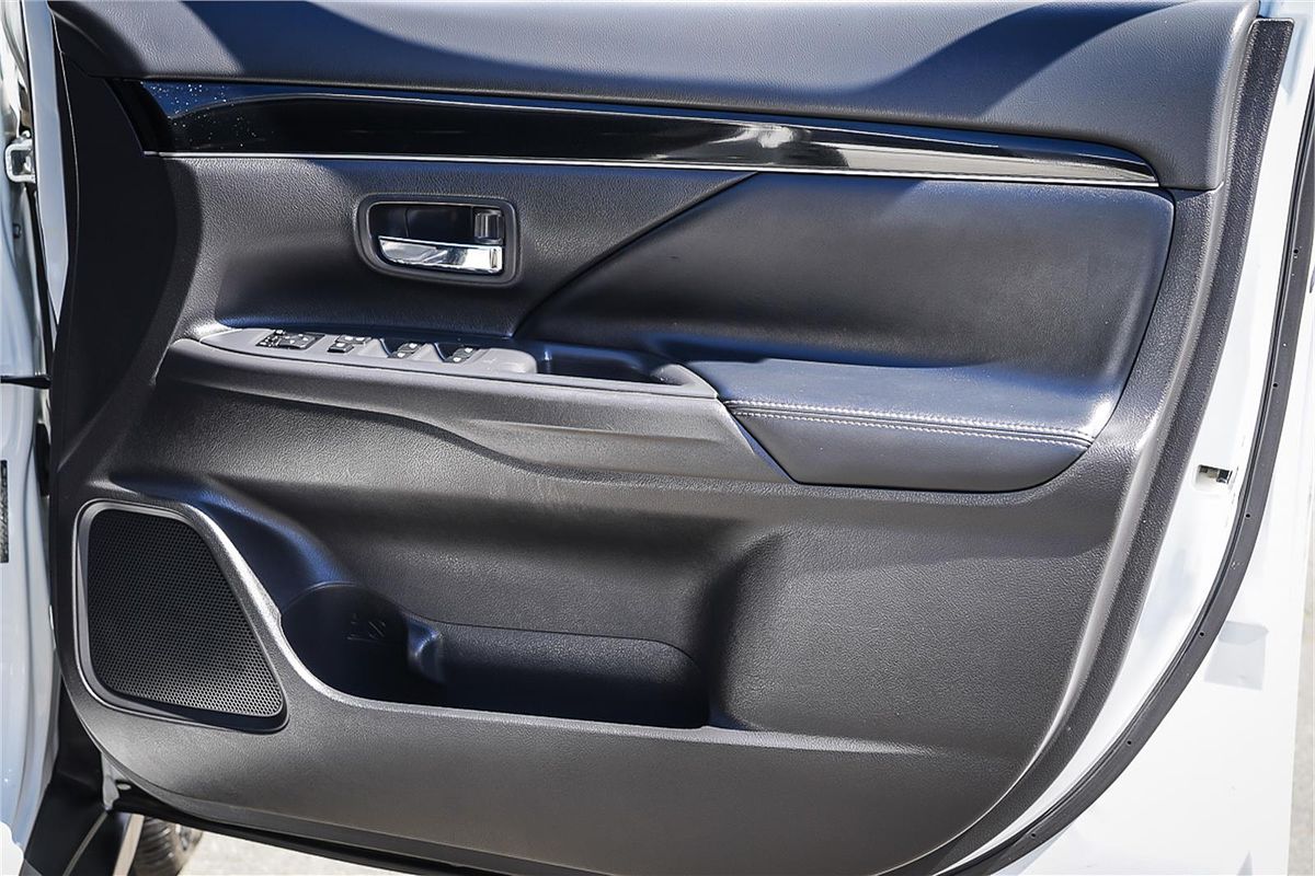 2018 Mitsubishi Outlander LS ZL