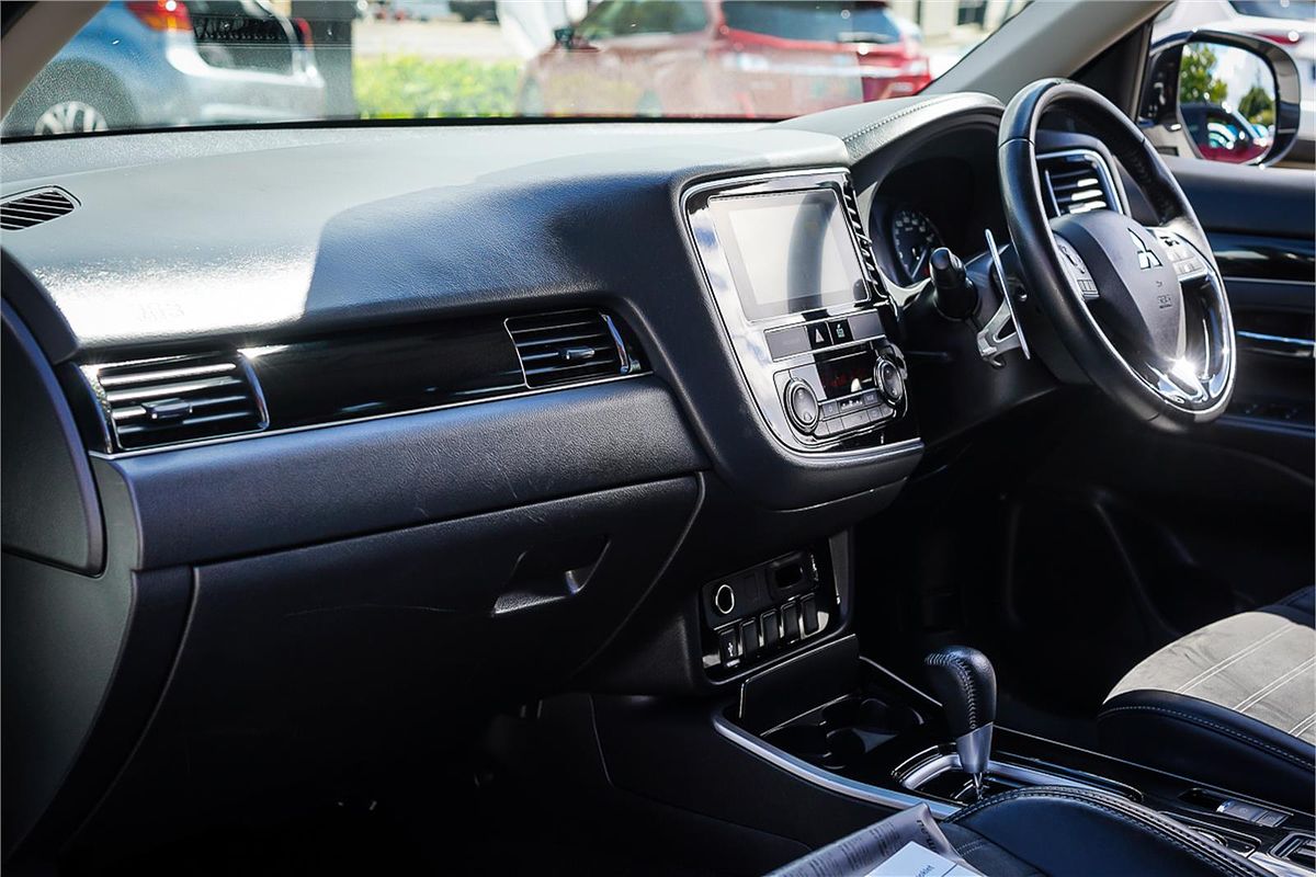 2018 Mitsubishi Outlander LS ZL