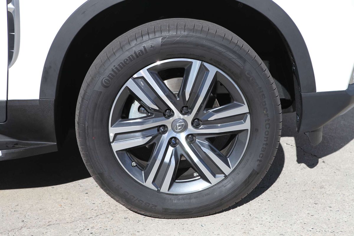 2024 LDV D90 Executive SV9A