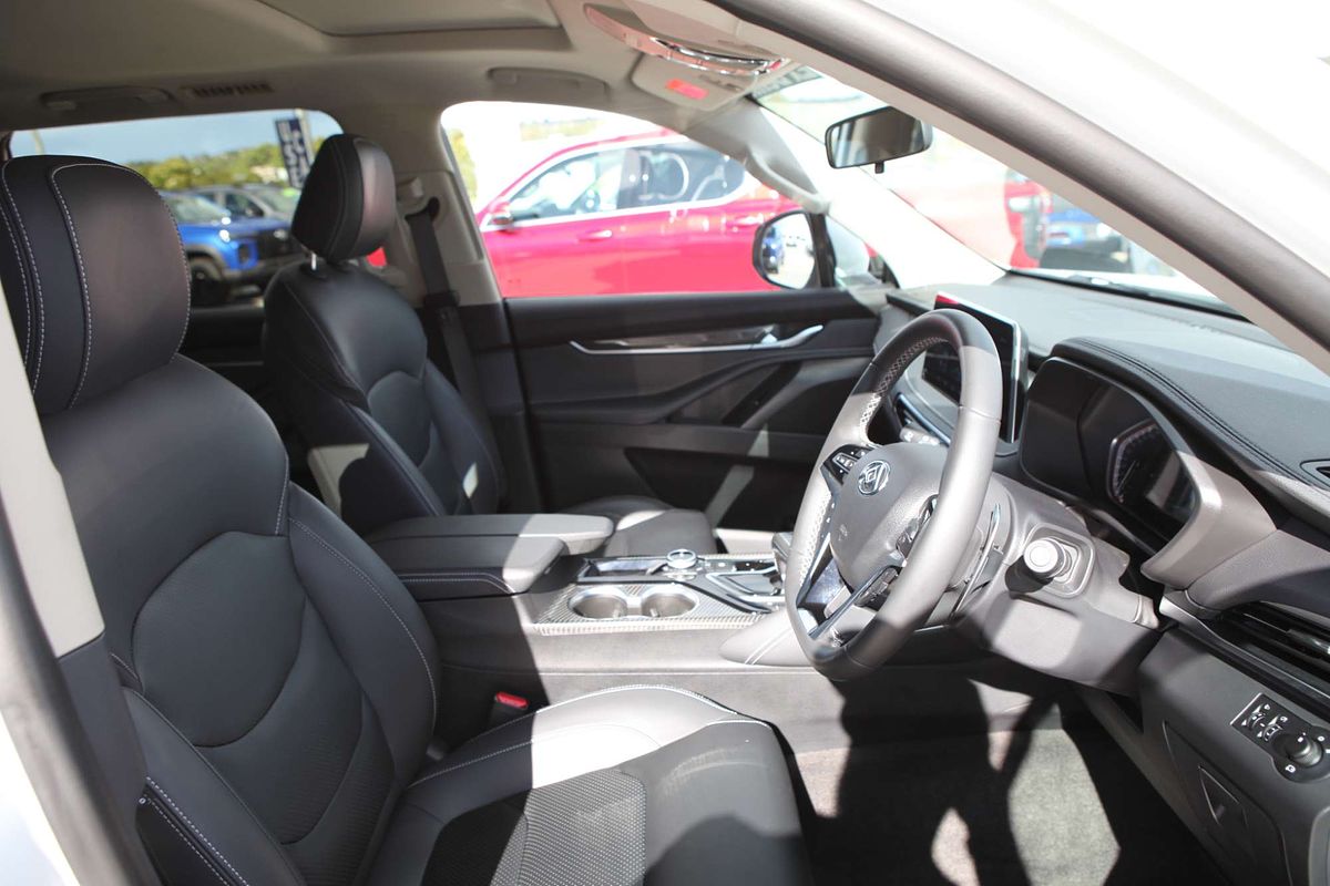2024 LDV D90 Executive SV9A